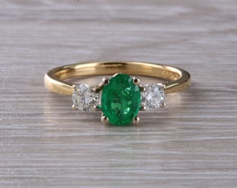 1.40 carat Emerald and Diamond Trilogy Ring set in 18ct Gold, British Hallmarked