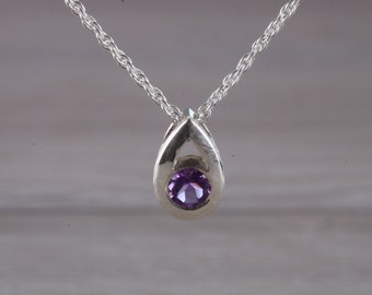 Round cut Amethyst set Silver Necklace