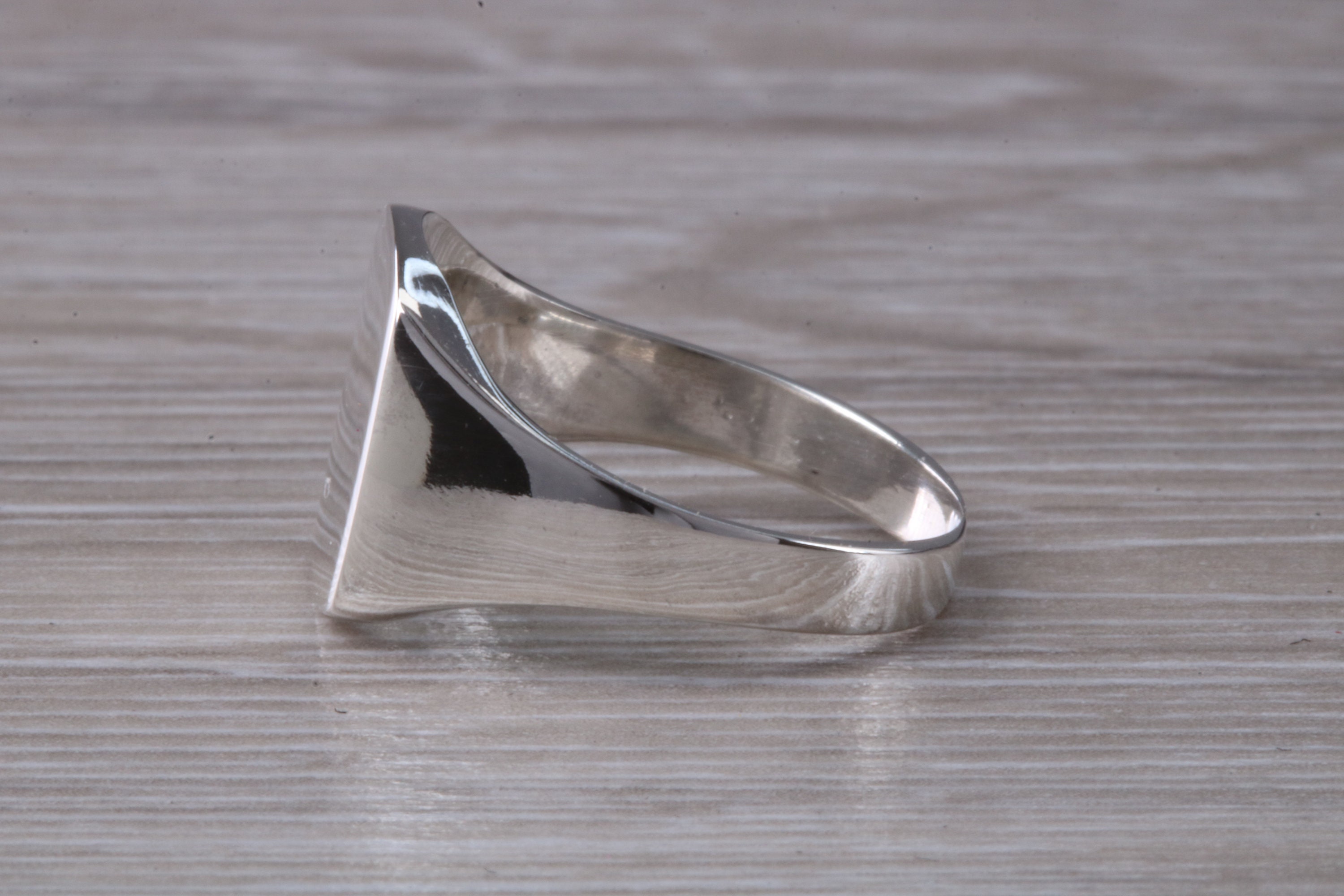 MAISON MARGIELA / メゾン・マルジェラ 】Enamel Signet Ring