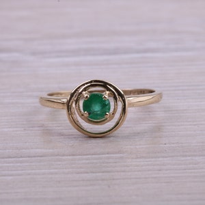 Dainty Round cut Emerald set Yellow Gold Ring