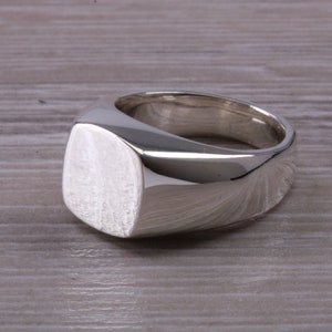 Gents Very Heavy and Chunky Signet Ring, Very Weighty Feel