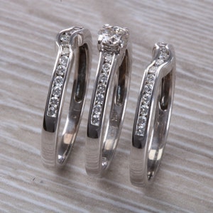 Complete Bridal set Of Three Diamond set Rings, Engagement, Wedding and Eternity Ring imagem 3