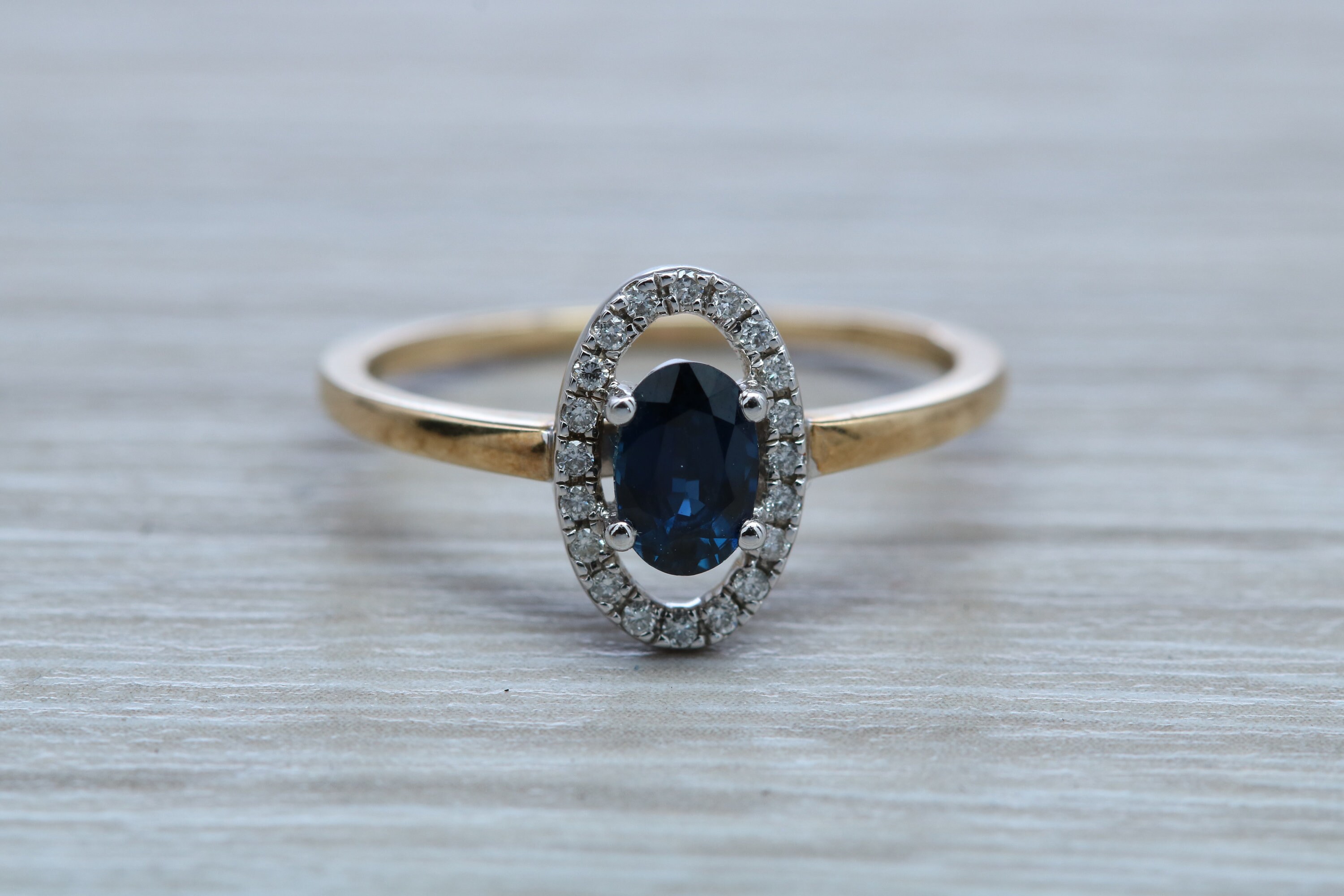 美しいハローセットのブルーサファイアとダイヤモンドのリング - Etsy 日本