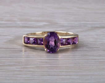 Dressy Two carats Amethyst set Yellow Gold Ring