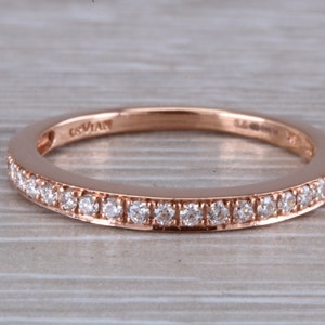 Round cut Diamond set 18ct Rose Gold Band