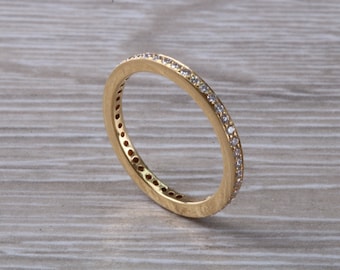 Full Circle Diamond set 18ct Yellow Gold 3 mm Wide Band