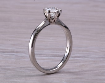 Elegant and Timeless One carat Diamond Solitaire