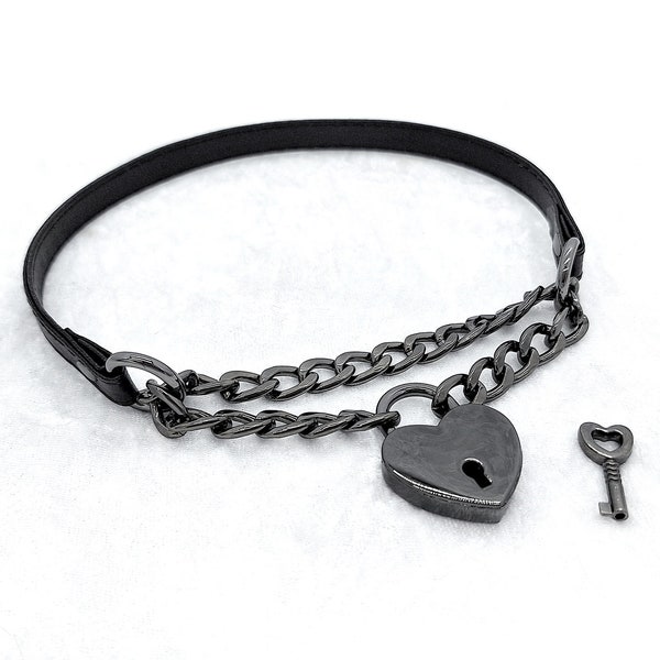 Made-to-Order *Gunmetal* Front Locking Heart Padlock Martingale Faux-Leather Buckle Collar - Petplay Kittenplay Puppyplay Choker Kemonomimi