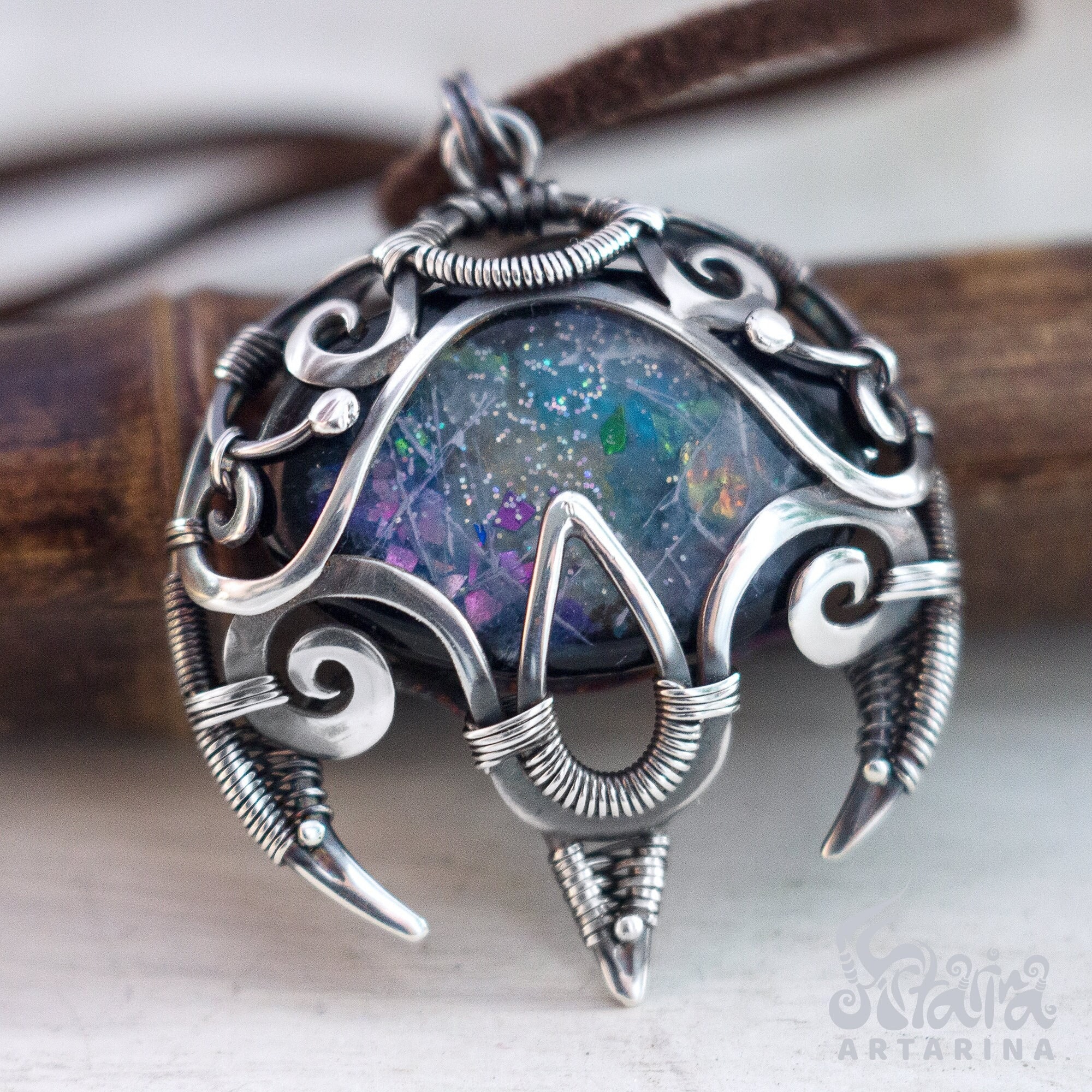Ancient alien jewelry deals