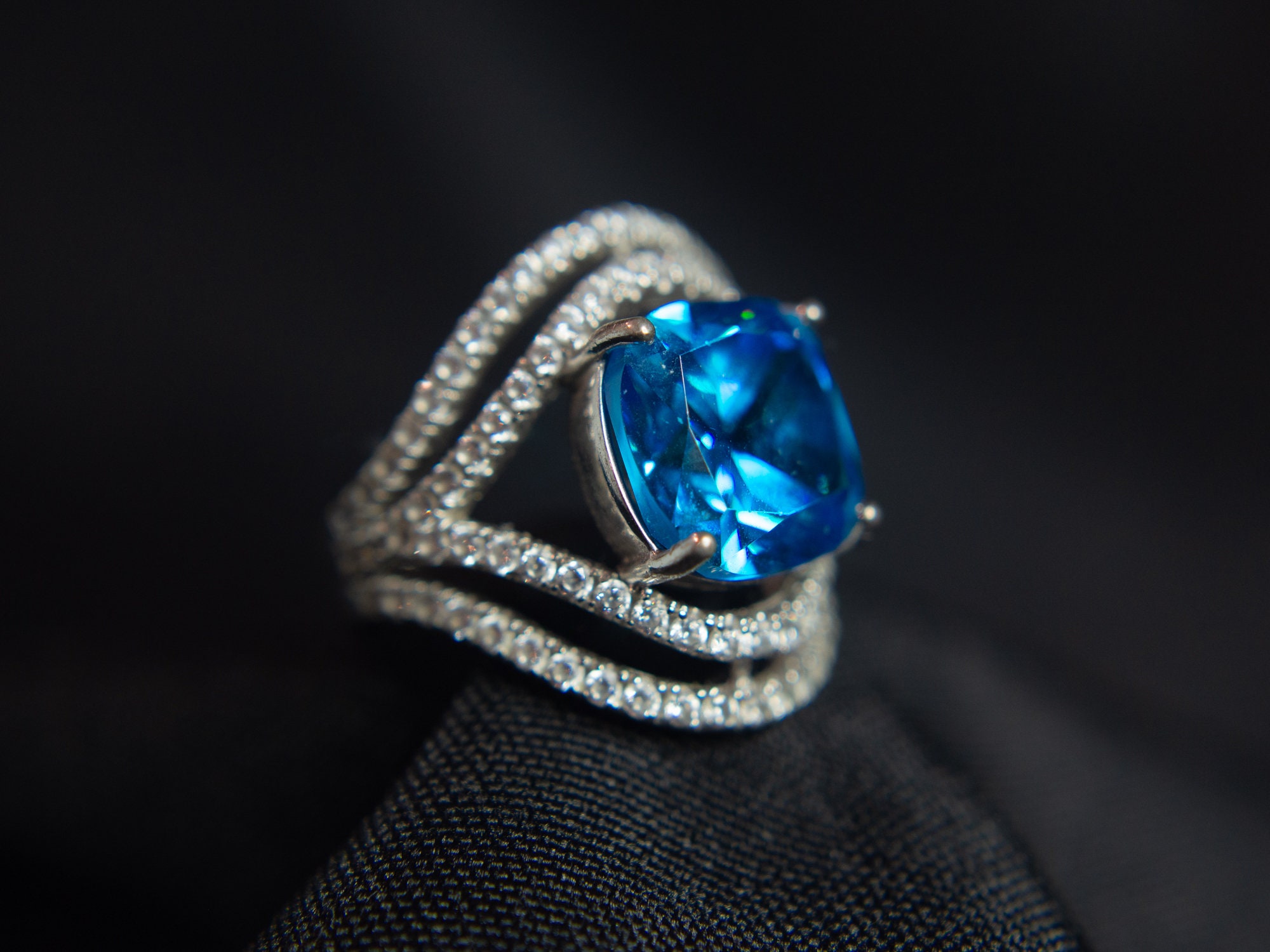 Blue And White Cubic Zirconia Platinum Over Silver Ring 16.70 ctw Size 7, Measuring 7/8"L x 7/8"L