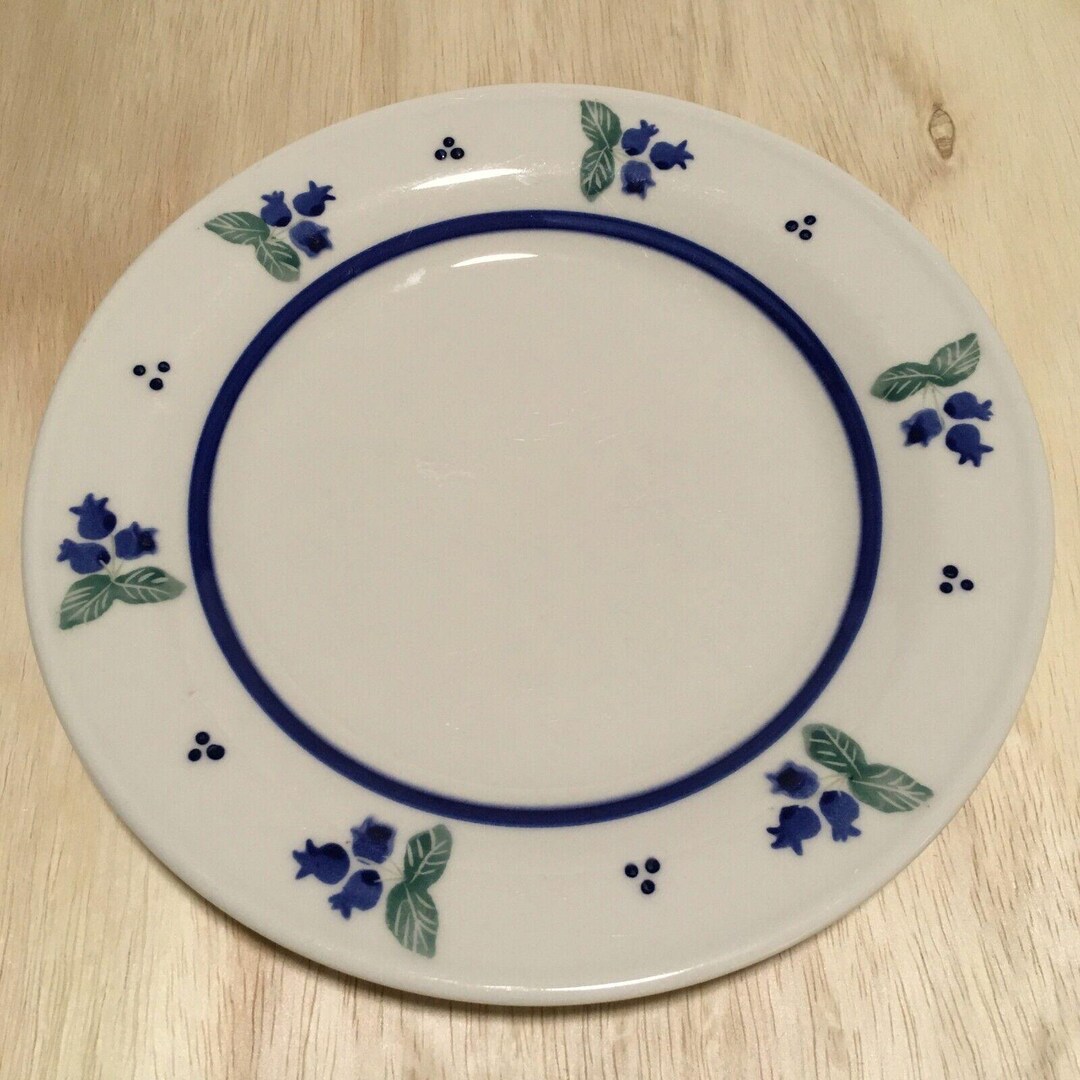 Vintage Hartstone Blueberry Dinner Plate 9.75