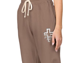 Mountain Mover unisex loungebroek fleece met kruisontwerp | Gezellige loungebroek, perfect cadeau voor haar/hem, vakantiecadeau