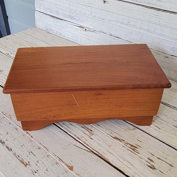 Wooden Jewelry Box - Ring Jewelry Box - Removable Tray - Clean Line Jewelry Box - Simple Lines Jewelry Box - Light Wood Jewelry Box