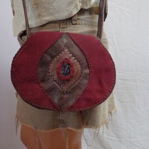 Leather purse feminine shape / Sac a main en cuir forme feminine