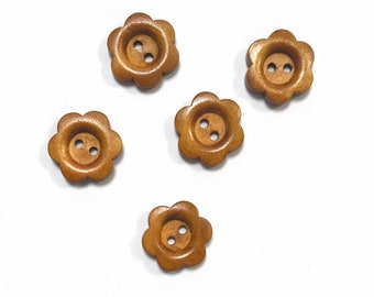 5 pieces: Natural wooden buttons. Flower buttons 18-20 mm