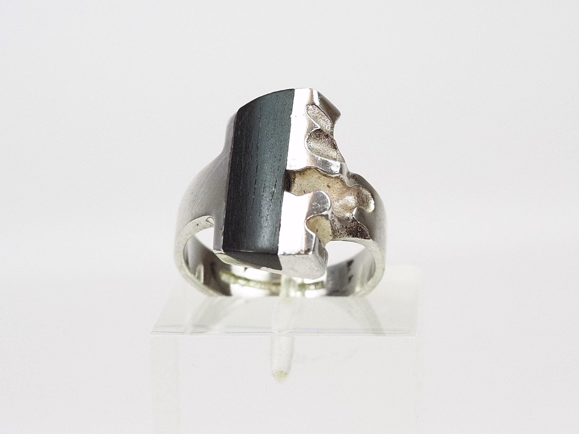 ラポーニア　ヴィンテージブローチ　USED古着　SILVER ラポーニア ヴィンテージブローチ USED古着 SILVER アクセサリー