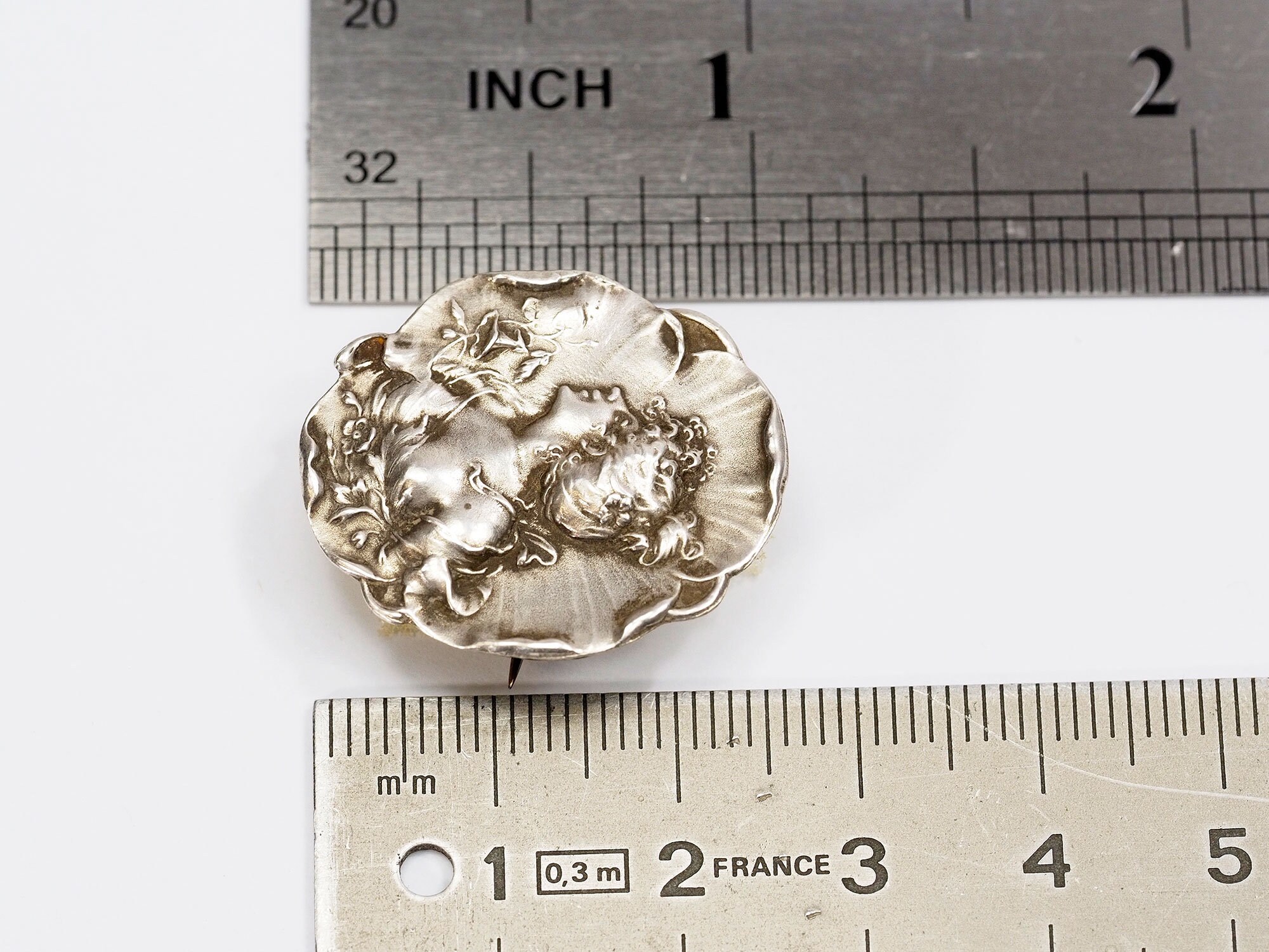 アンティーク　フランス 1900前後　シルバー　ブローチ　女性　アールヌーボー アンティーク フランス 1900前後 シルバー ブローチ 女性 アール