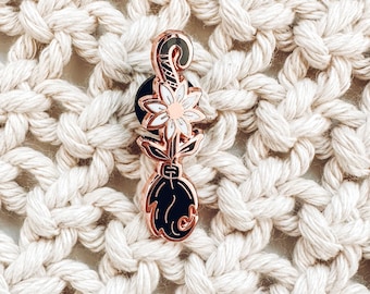 Witch's Broom | Enamel Pin | Rose Gold | Spellbound | Magical Collection | Magic Essentials | Witchy Pin