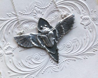 Sterlingzilveren ketting met gevleugelde scarabee: Egyptische heroplevingssieraden