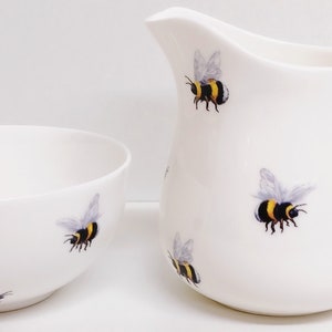 Bijenroom/melkkan en suikerpot Fine Bone China Bumblebee bijpassende set, met de hand gedecoreerd in het Verenigd Koninkrijk