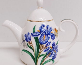 Hudson & Middleton Blue Iris Small Tea Pot Floral Collectors Fine Bone China 9oz 270 ml with Gold Details Made in England