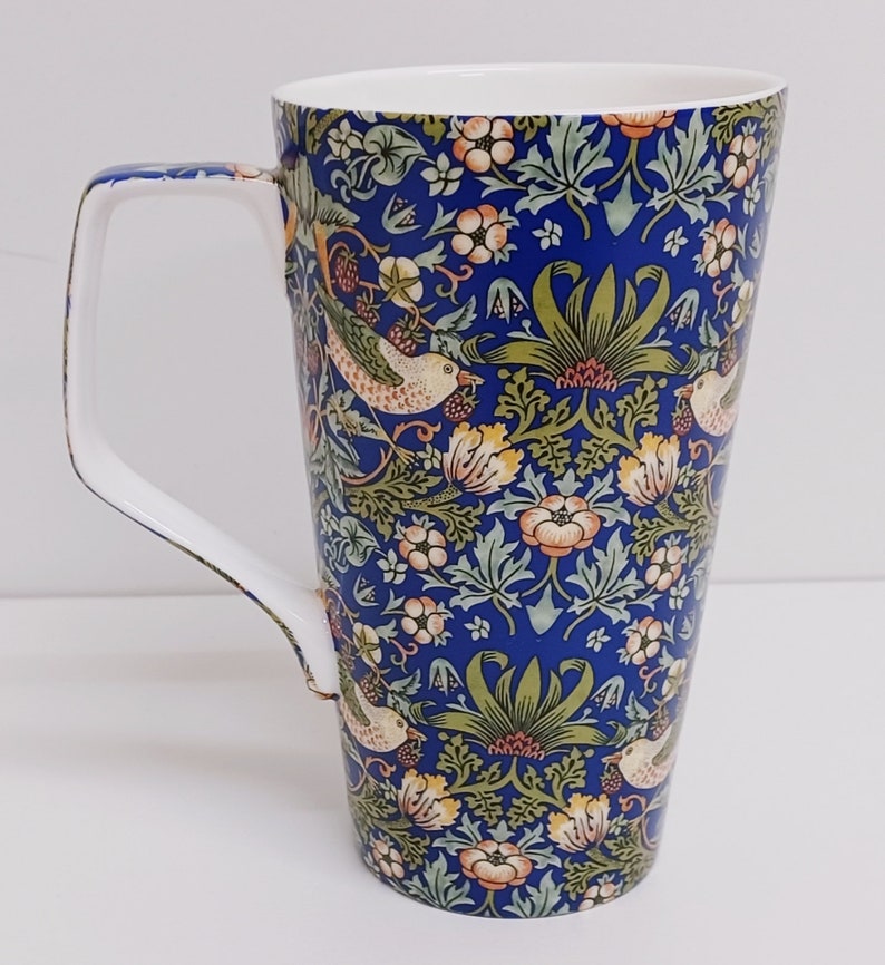 LittleEnglishCompany William Morris Strawberry Thief Mug - Thumbnail 5