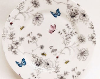 Secret Garden Plates Set of 2 Fine Bone China 6" Side Flowers Bees Butterflies Hand Decorated in UK