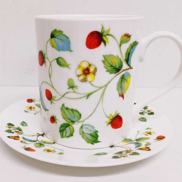 Strawberries & Butterflies Mug and Saucer Fine Bone China Exclusive Set Large 14 fl oz 400 ml Balmoral Cup Plate Hand Decorated UK