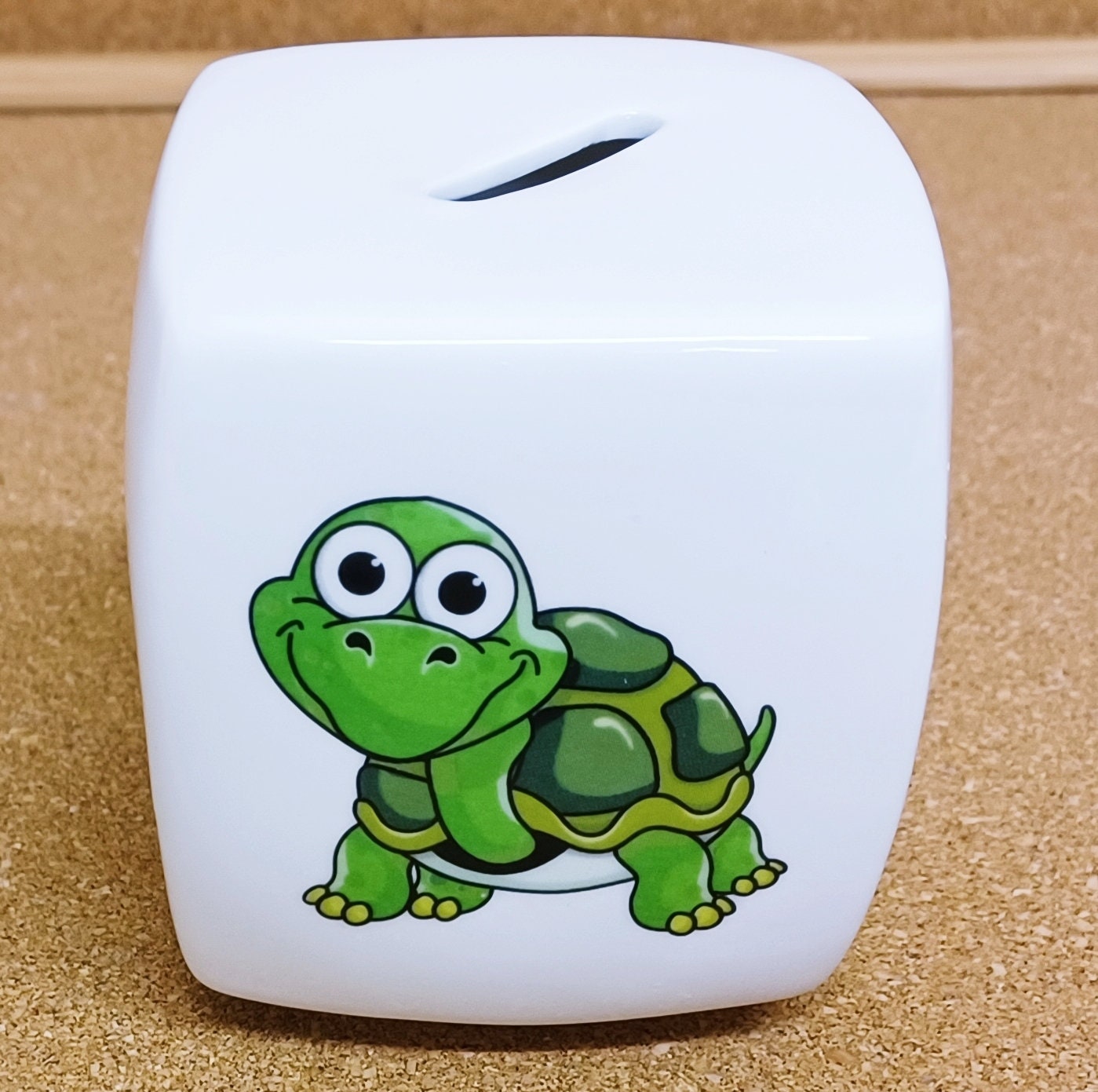 カメの貯金箱 ボーンチャイナ製 緑色のカメ かわいい貯金箱 イギリス製 