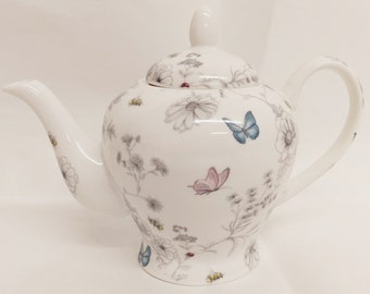 Secret Garden Teapot Fine Bone Chine 20oz Fleurs Papillons Abeilles Petite théière décorée à la main au Royaume-Uni