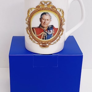 HM King Charles III Mug Gift Box Fine Bone China Topaz Coronation Commemorative Collectors Cup Hand Decorated UK