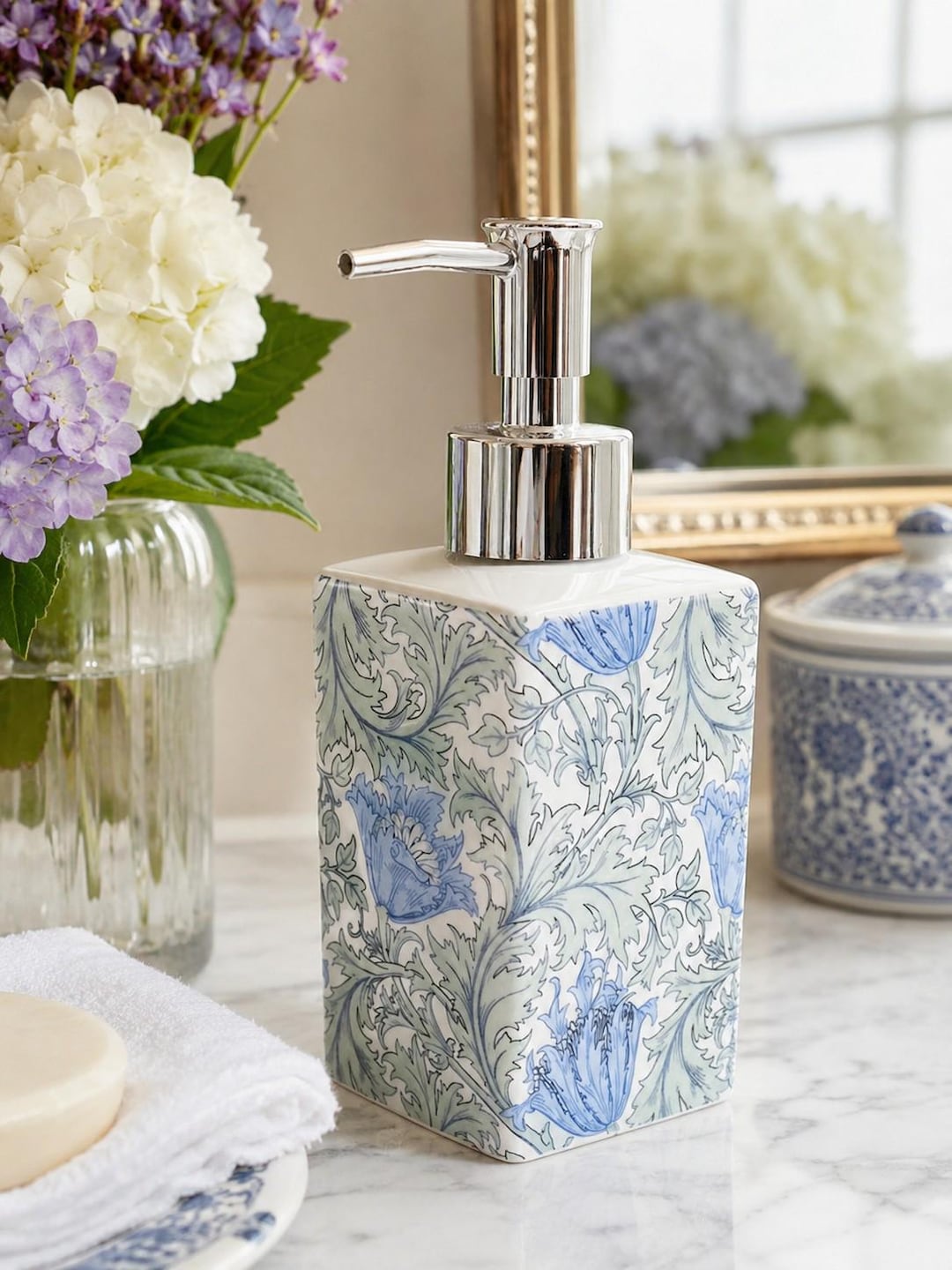 William Morris Anemone Seifenspender Porzellan 200 ml Blau Grün Floral Pumpwerk Jugendstil Bad Accessoire Handdekoriert UK