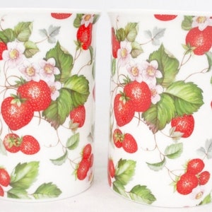Strawberry Fields Mugs Set 2 Fine Bone China Strawberries 300 ml Cups Hand Decorated UK