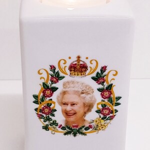 Platinum Jubilee Her Majesty Queen Elizabeth II 1952-2022 Candle Tealight Holder Porcelain Hand Decorated UK