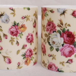 Garten Rosen Tassen Set 2 Fine Bone China 9 Unzen 275 ml Balmoral Creme Hintergrund Rosen Tassen Hand verziert UK
