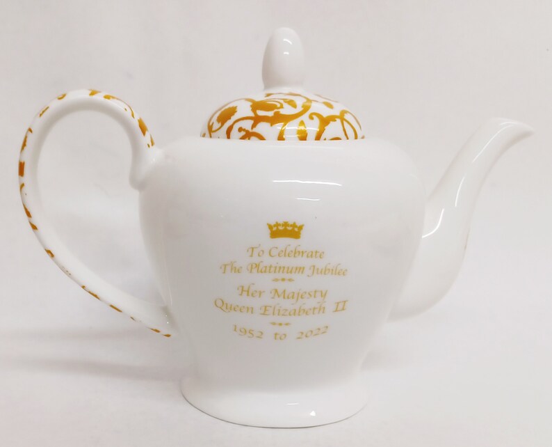 HM Queen Elizabeth II Platinum Jubilee Fine Bone China Teapot Etsy