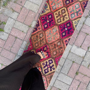 Bohemian Home Decor Vintage Anatolian Rug Oushak Runner Rug,Tribal Medallions Wool Low Pile Distressed Pink Turkish Runner,Kitchen Rug