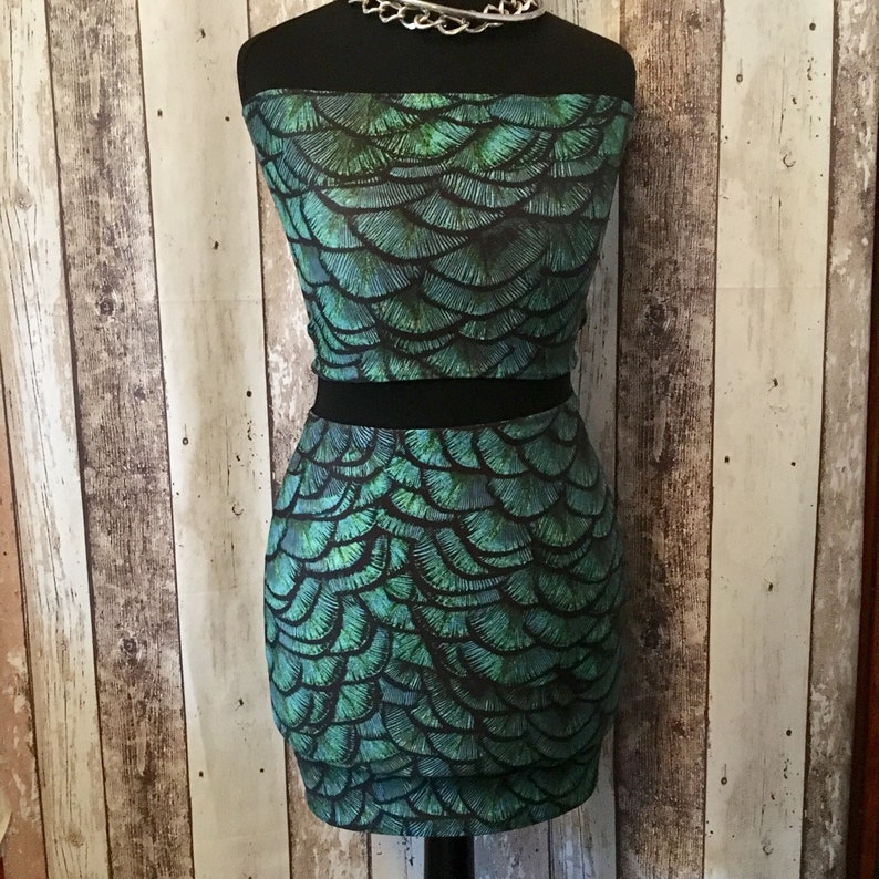 Green dragon scale feather print 2 piece set mini skirt and matching bandeau boob tube top