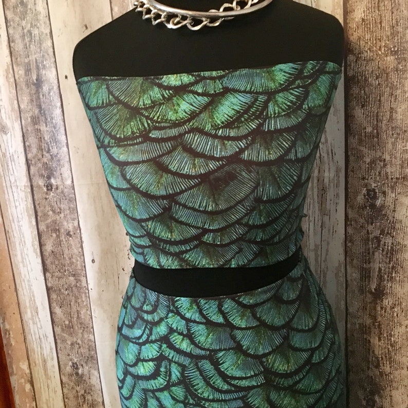 Green dragon scale feather print 2 piece set mini skirt and matching bandeau boob tube top