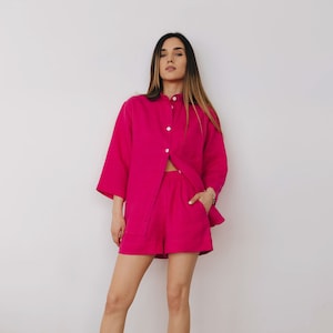 Linen pajama set in fuchsia color Cropped shorts and shirt in natural linen