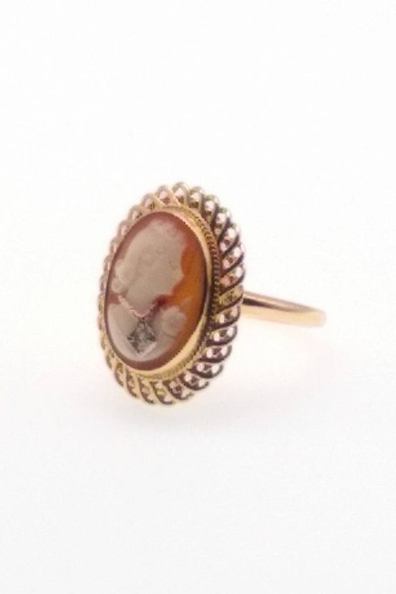 Estate  Diamond Gold  Cameo Gold ring