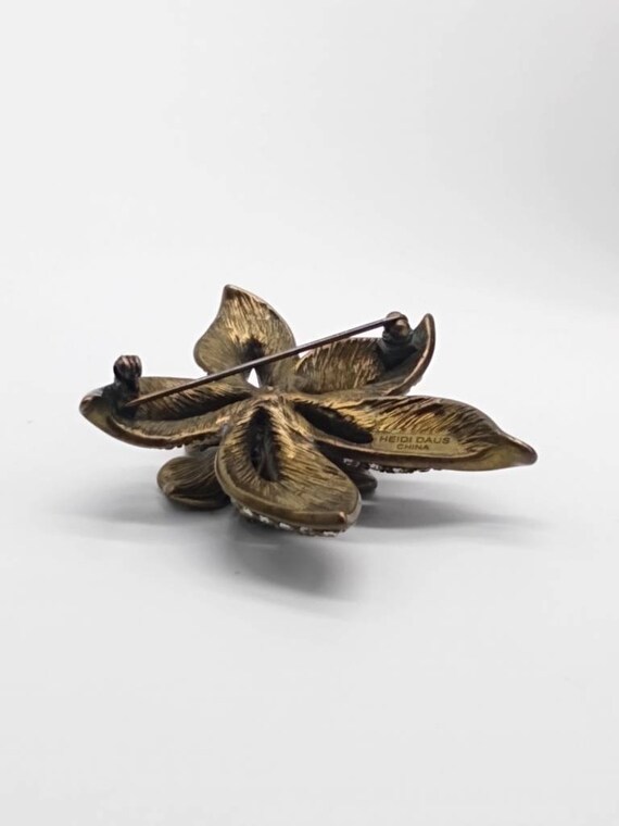 Heidi Daus vintage flower Brooch - image 4