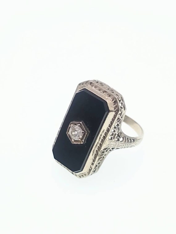 Estate  vintage 18K gold diamond ring