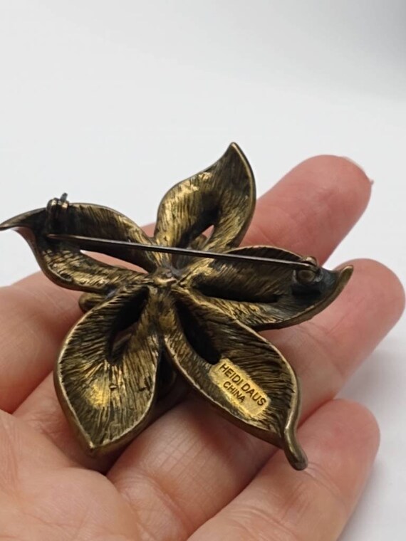 Heidi Daus vintage flower Brooch - image 6