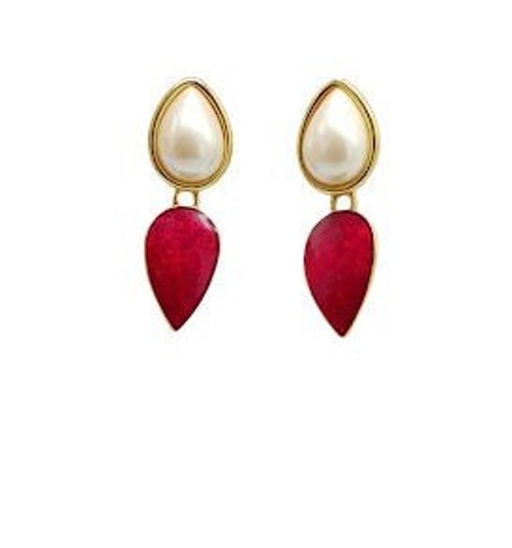 Designer dangling Monet pearl earrings