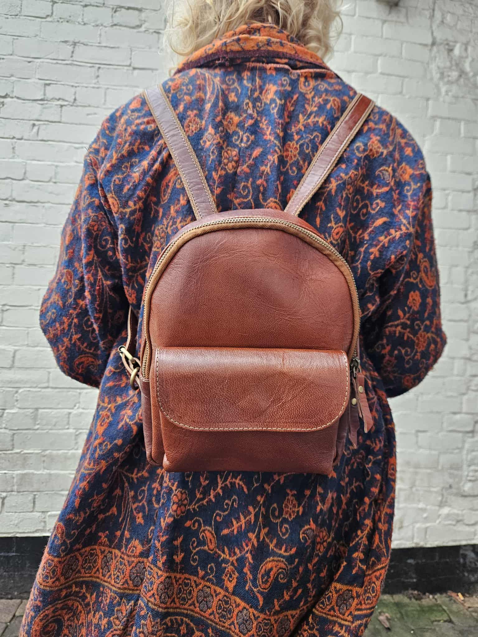 Mini Handmade Rustic Tan Leather Backpack, Fashion Backpack  display picture 1
