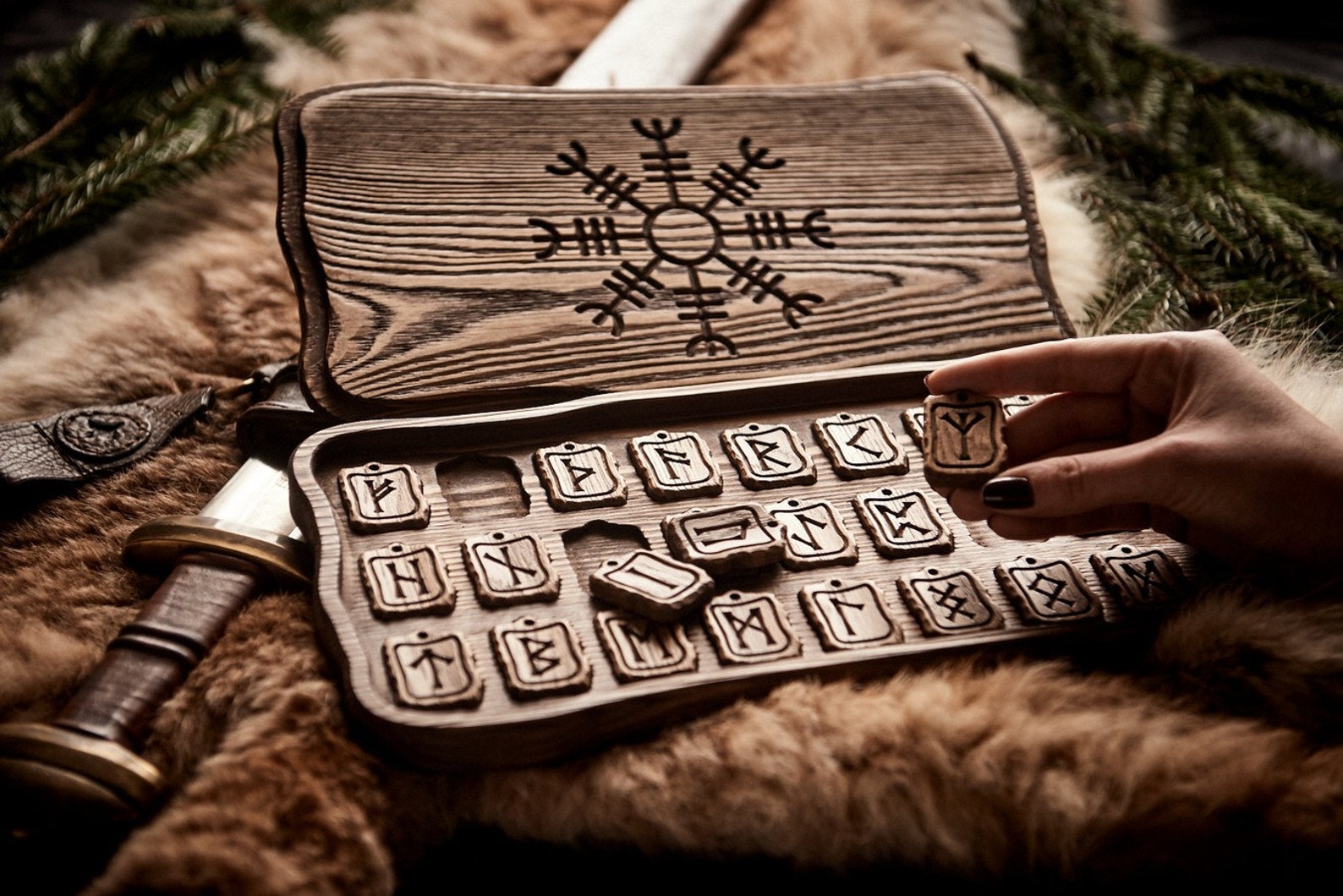 магия рун книга. магические руны. руны обучение. руническая магия рунограммы. тайна магия рун.