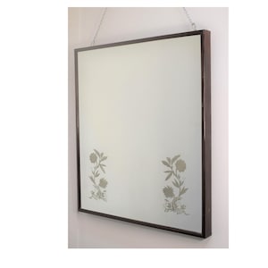 Miroir avec cadre en bois, Italie, vers les années 1950.