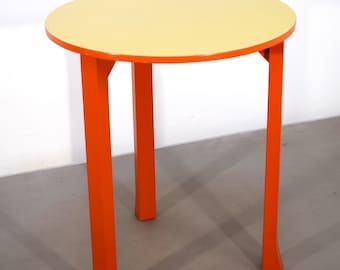 Mesa de madera lacada, Italia, años 60.