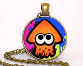 Splatoon Inkling Squid Bronze style pendant necklace, keyring or pinbadge.